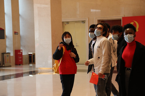 295631_670x500 295631_670x500